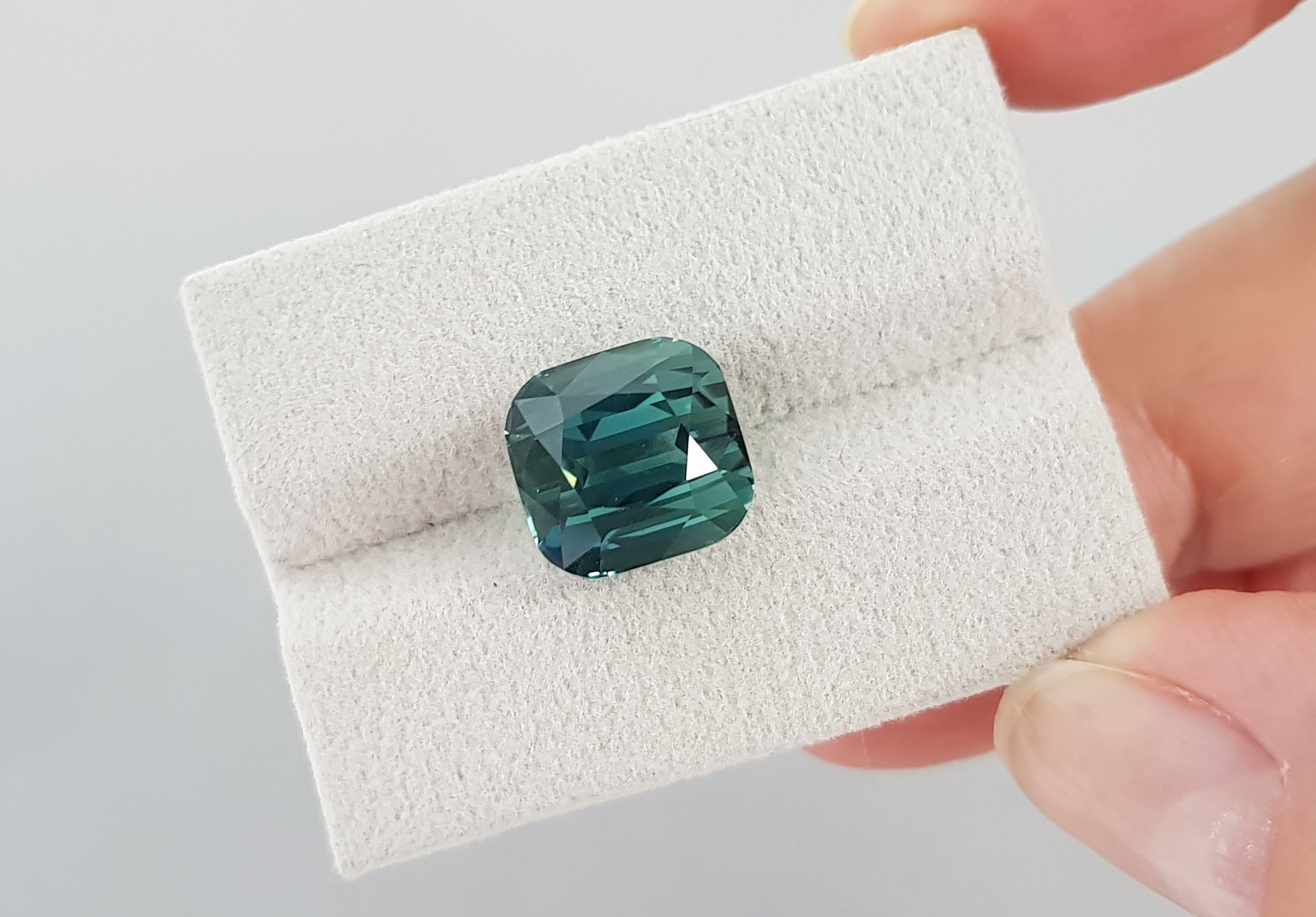 Tourmaline Lagoon, Blue, 8.66 cts, Afghanistan