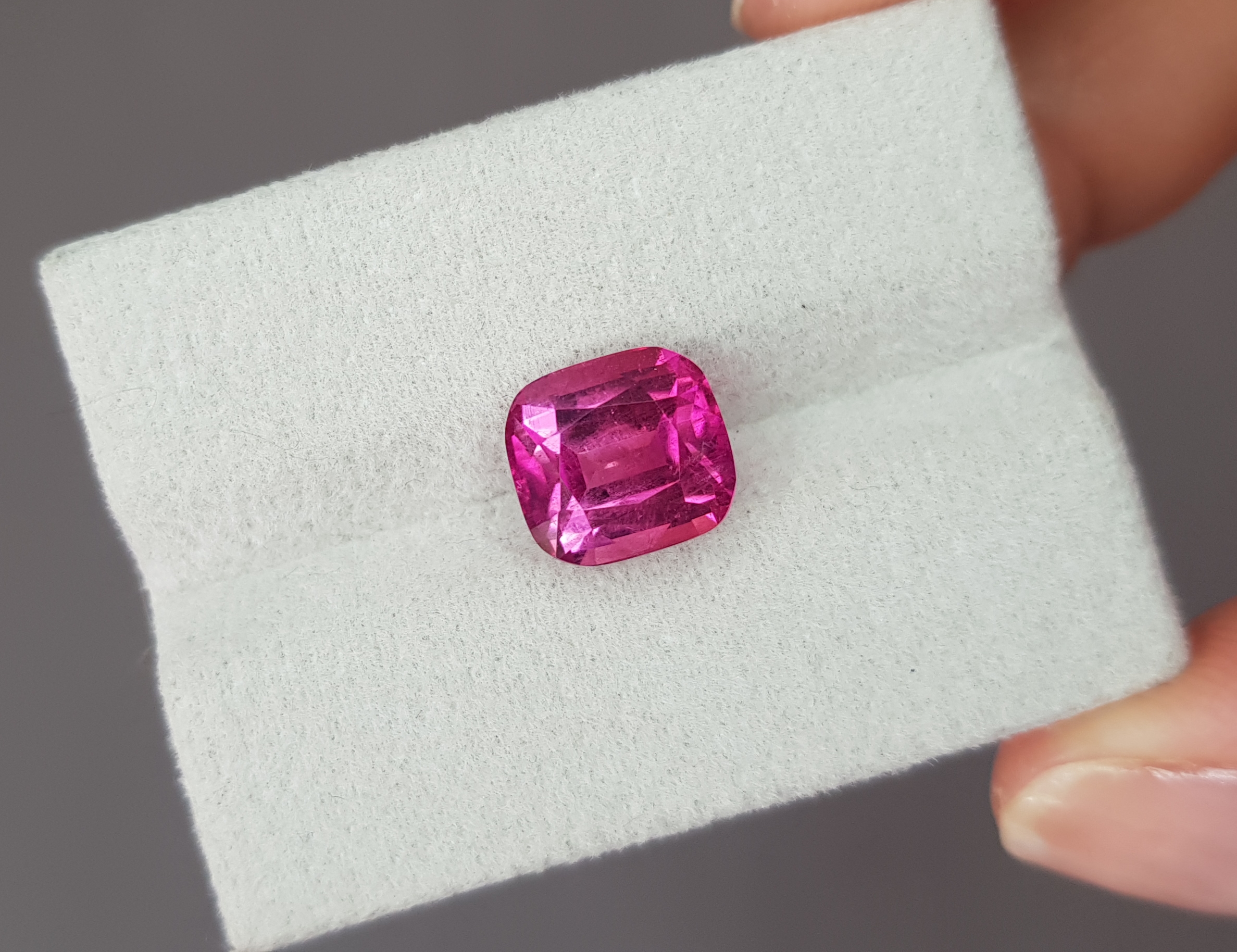 Rubellite Vivid Pink, 4.46 cts, Afghanistan